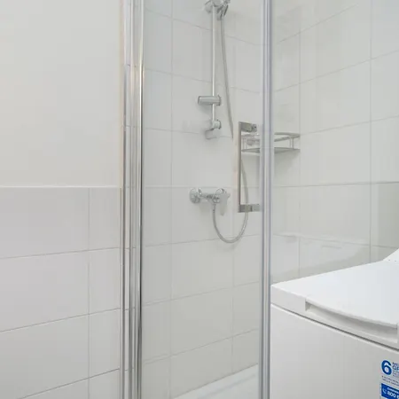 Bukowska Elegancki Apartament Z 1 Sypialnia I Biurkiem By Noclegi Renters Poznań Zewnętrze zdjęcie