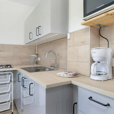 Bukowska Elegancki Apartament Z 1 Sypialnia I Biurkiem By Noclegi Renters Poznań Zewnętrze zdjęcie