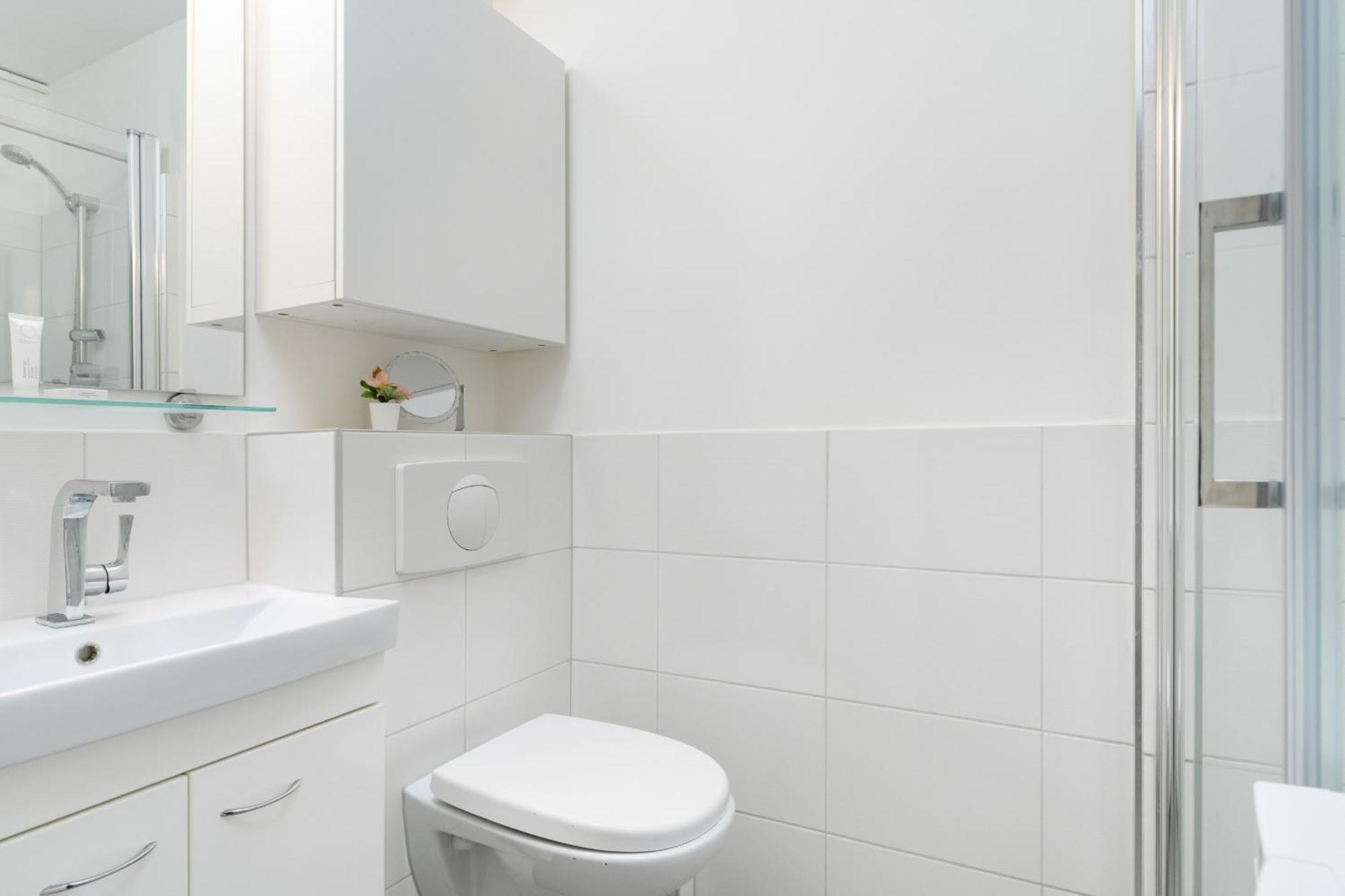 Bukowska Elegancki Z 1 Sypialnia I Biurkiem By Renters Apartament